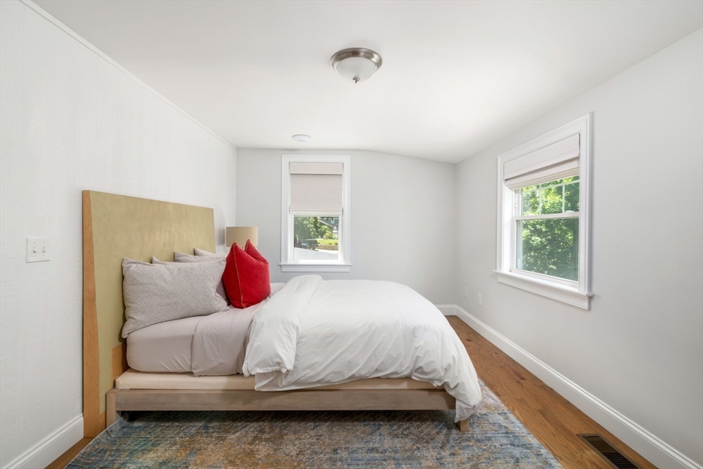 52 Elmore Road Hingham, MA 02043 - Photo 16 of 37