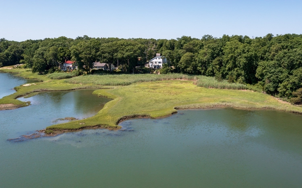 52 Elmore Road Hingham, MA 02043 - Photo 3 of 37