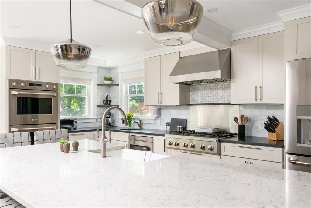 52 Elmore Road Hingham, MA 02043 - Photo 9 of 37