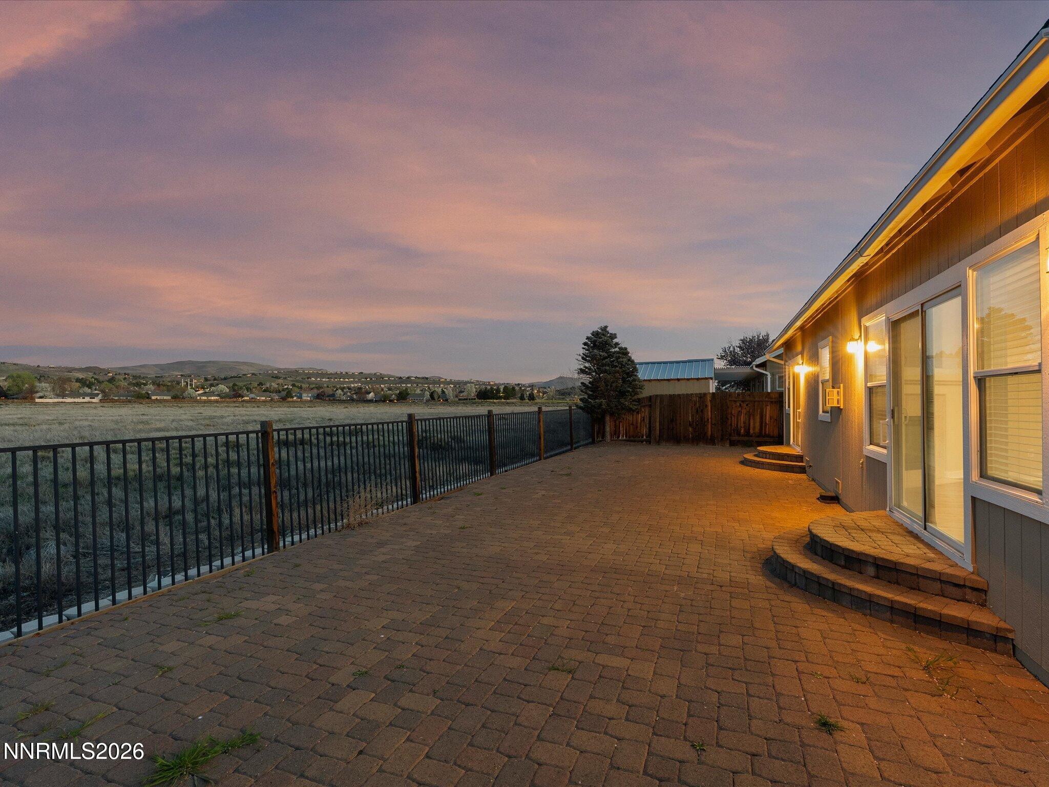 5570 Knoll View Way Sparks, NV 89436 - Photo 5 of 69 72-Twilights-110