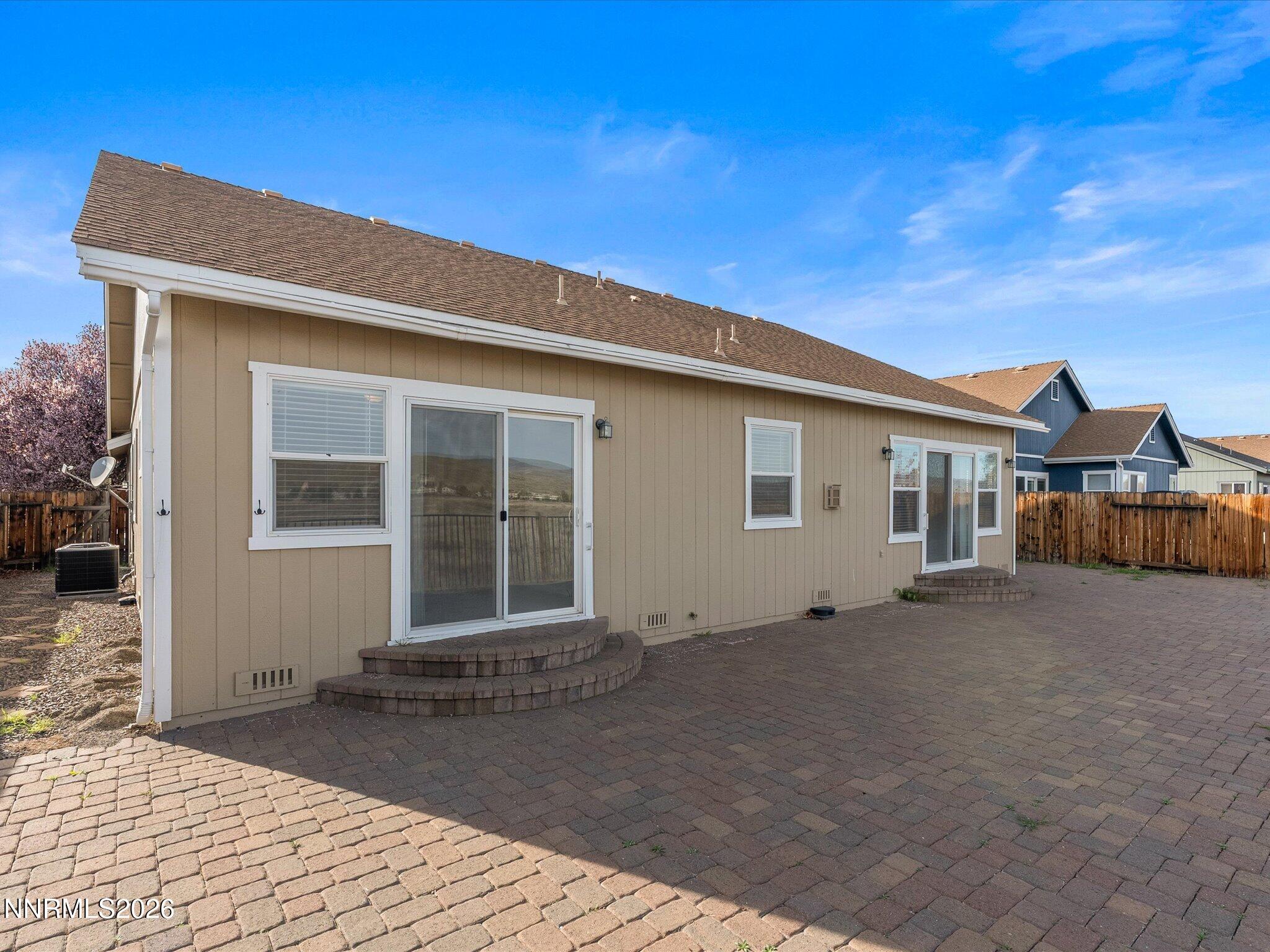 5570 Knoll View Way Sparks, NV 89436 - Photo 51 of 69 a front view of a house with a garage