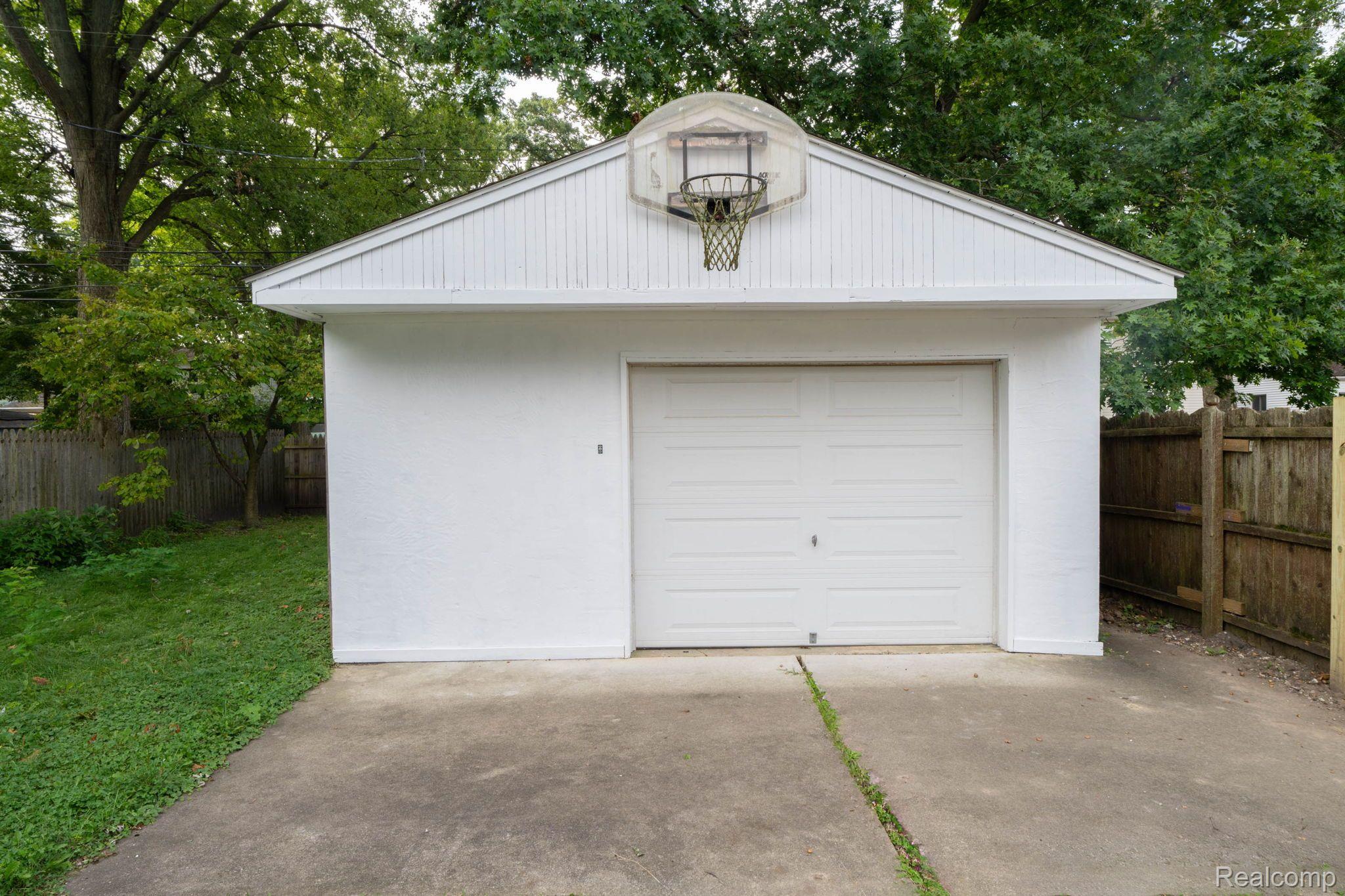 338 Roth Boulevard Clawson, MI 48017 - Photo 27 of 30 Gallery Image 27
