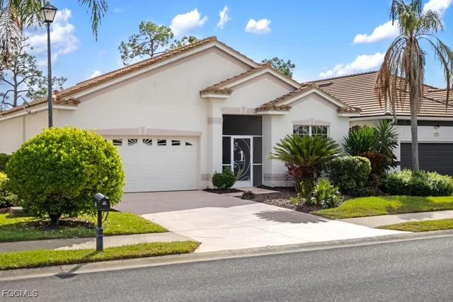 $279,000 | 2076 Oxford Ridge Circle, Lehigh Acres, FL 33973