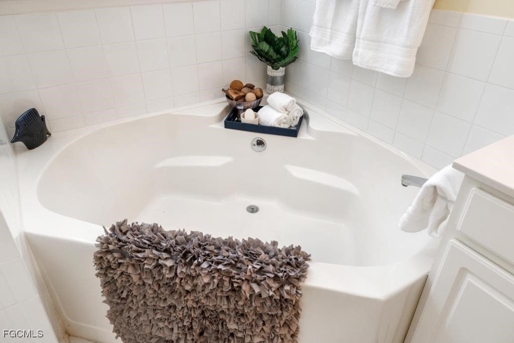 2076 Oxford Ridge Circle Lehigh Acres, FL 33973 - Photo 23 of 49