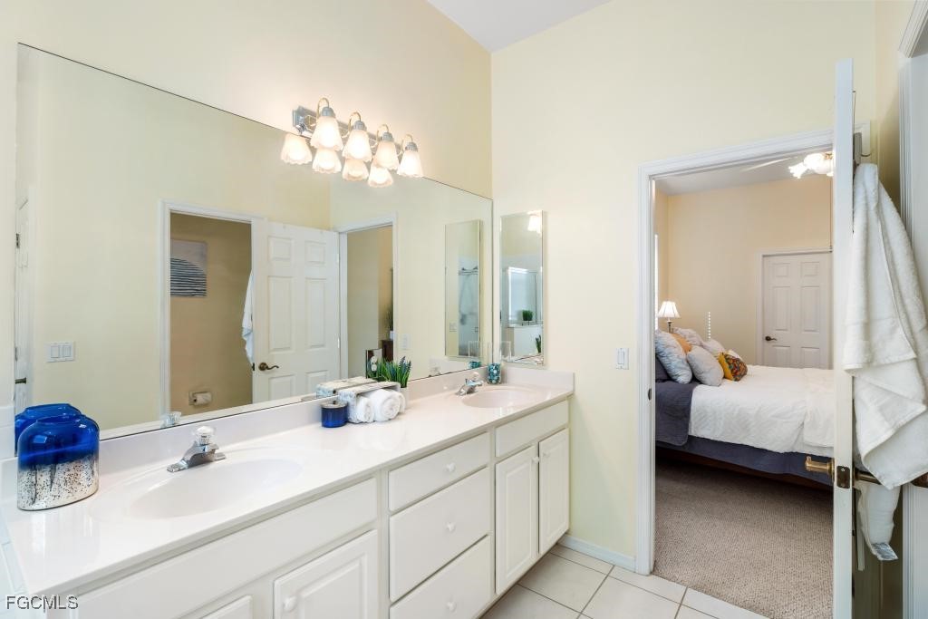 2076 Oxford Ridge Circle Lehigh Acres, FL 33973 - Photo 25 of 49