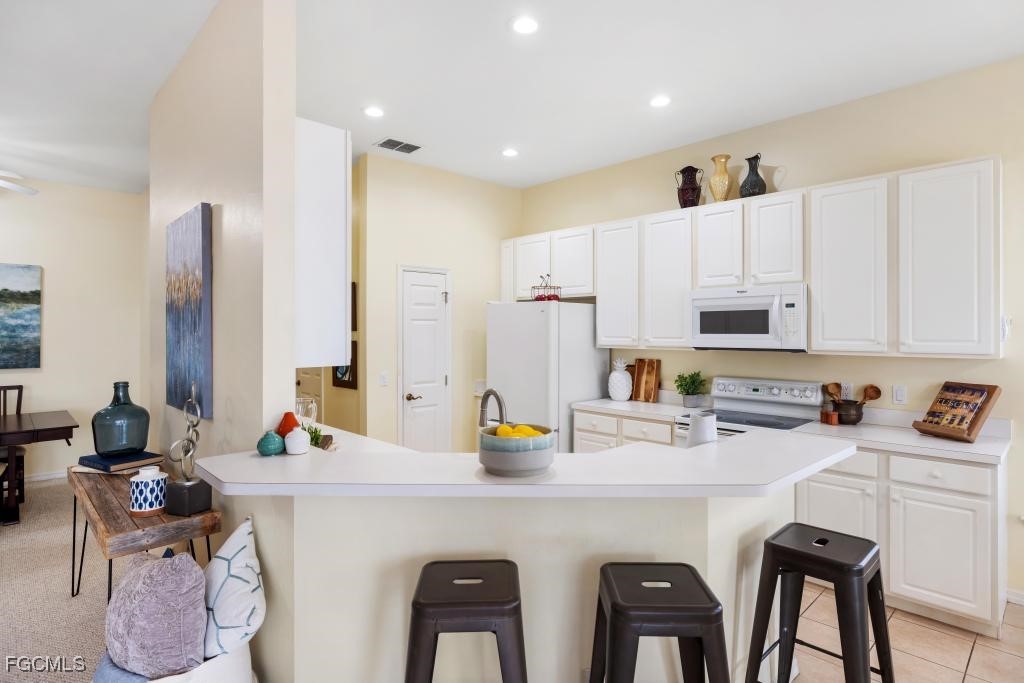 2076 Oxford Ridge Circle Lehigh Acres, FL 33973 - Photo 28 of 49