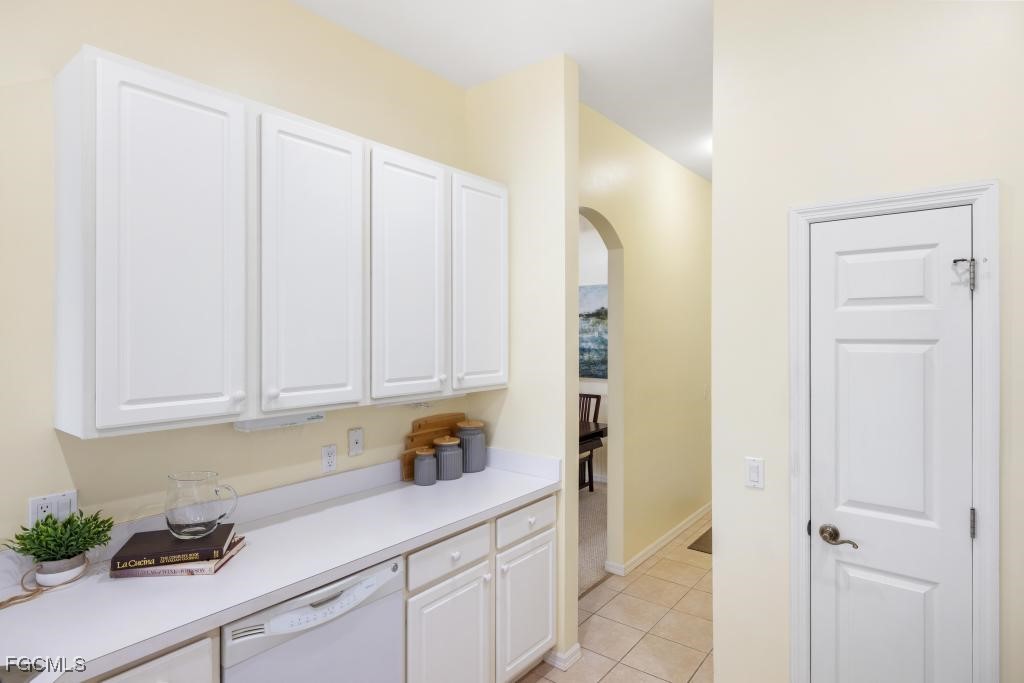 2076 Oxford Ridge Circle Lehigh Acres, FL 33973 - Photo 31 of 49