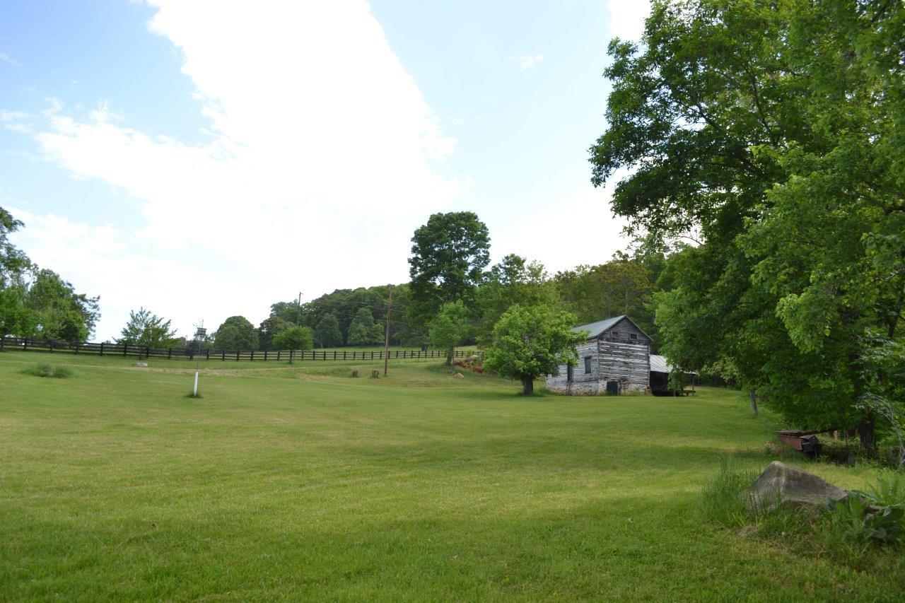 2278 Solitude Road Buchanan, VA 24066 - Photo 12 of 46 DSC_0373