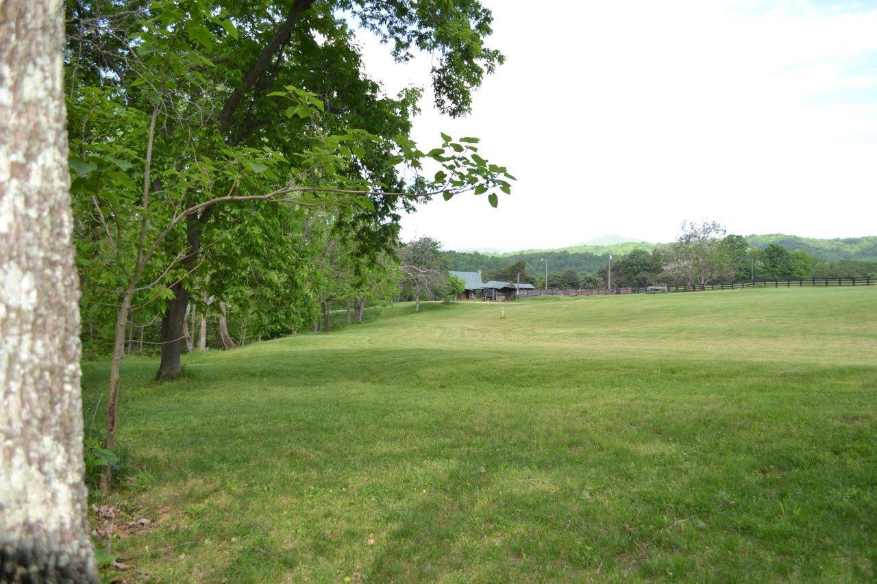 2278 Solitude Road Buchanan, VA 24066 - Photo 9 of 46 DSC_0370