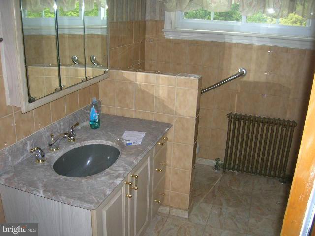 2607 Enterprise Road Bowie, MD 20721 - Photo 1 of 14 Bath