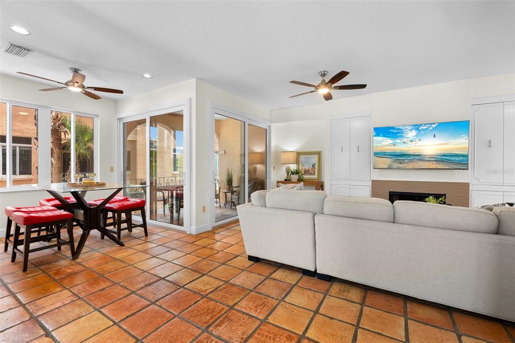 306 Beach Road, Unit 306 Sarasota, FL 34242 - Photo 4 of 35 Gallery Image 4
