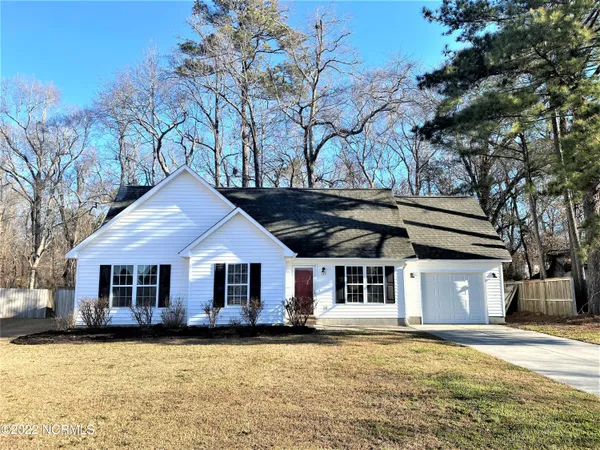 $229,900 | 135 Settlers Circle, Jacksonville, NC 28540