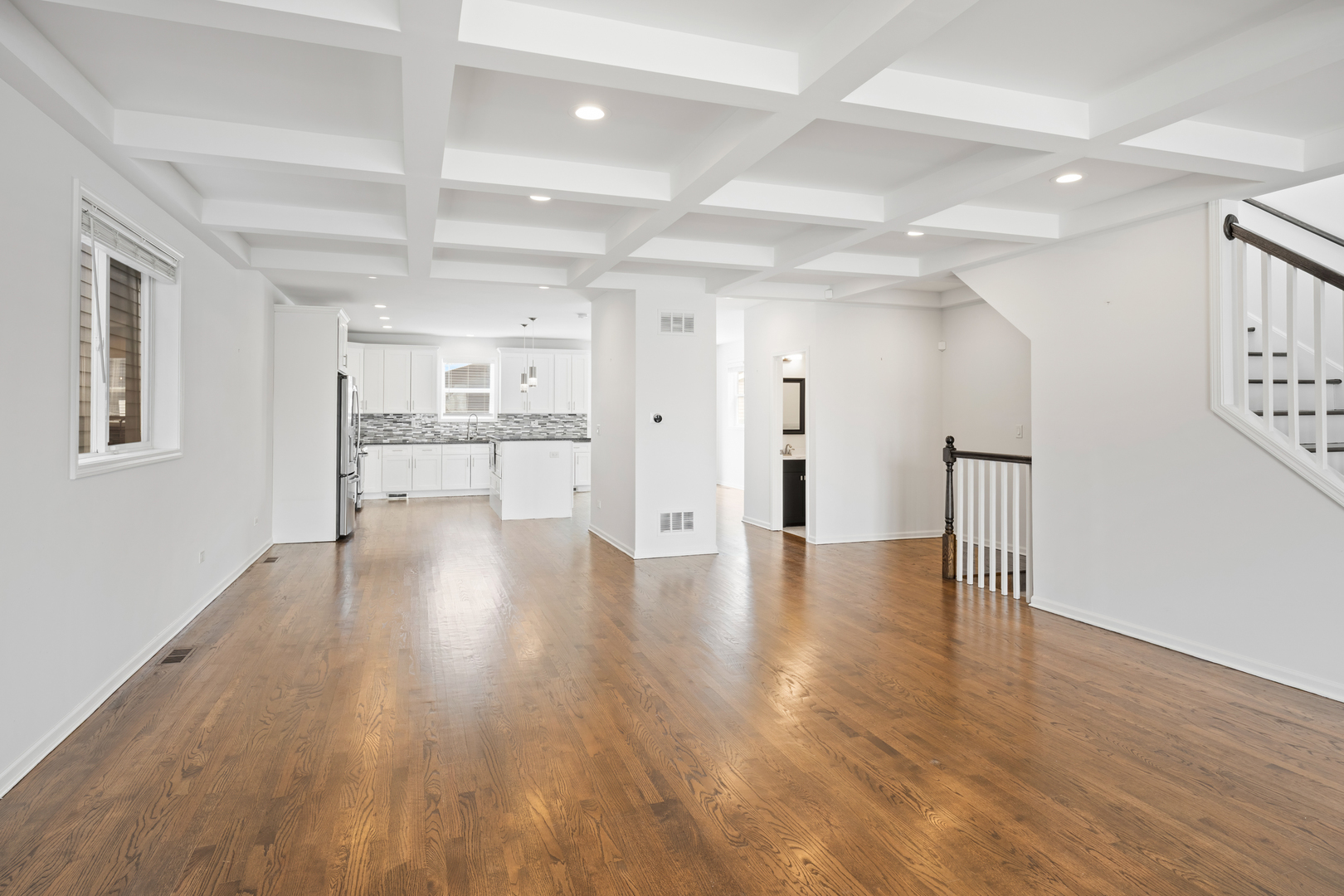 1823 35th Avenue Stone Park, IL 60165 - Photo 7 of 44