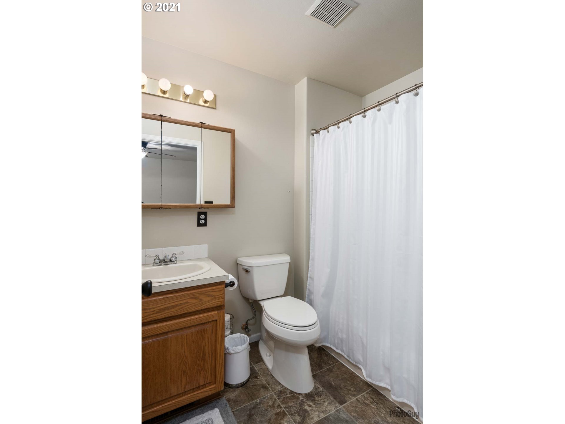 887 South 46th Street Springfield, OR 97478 - Photo 23 of 32 Gallery Image 23