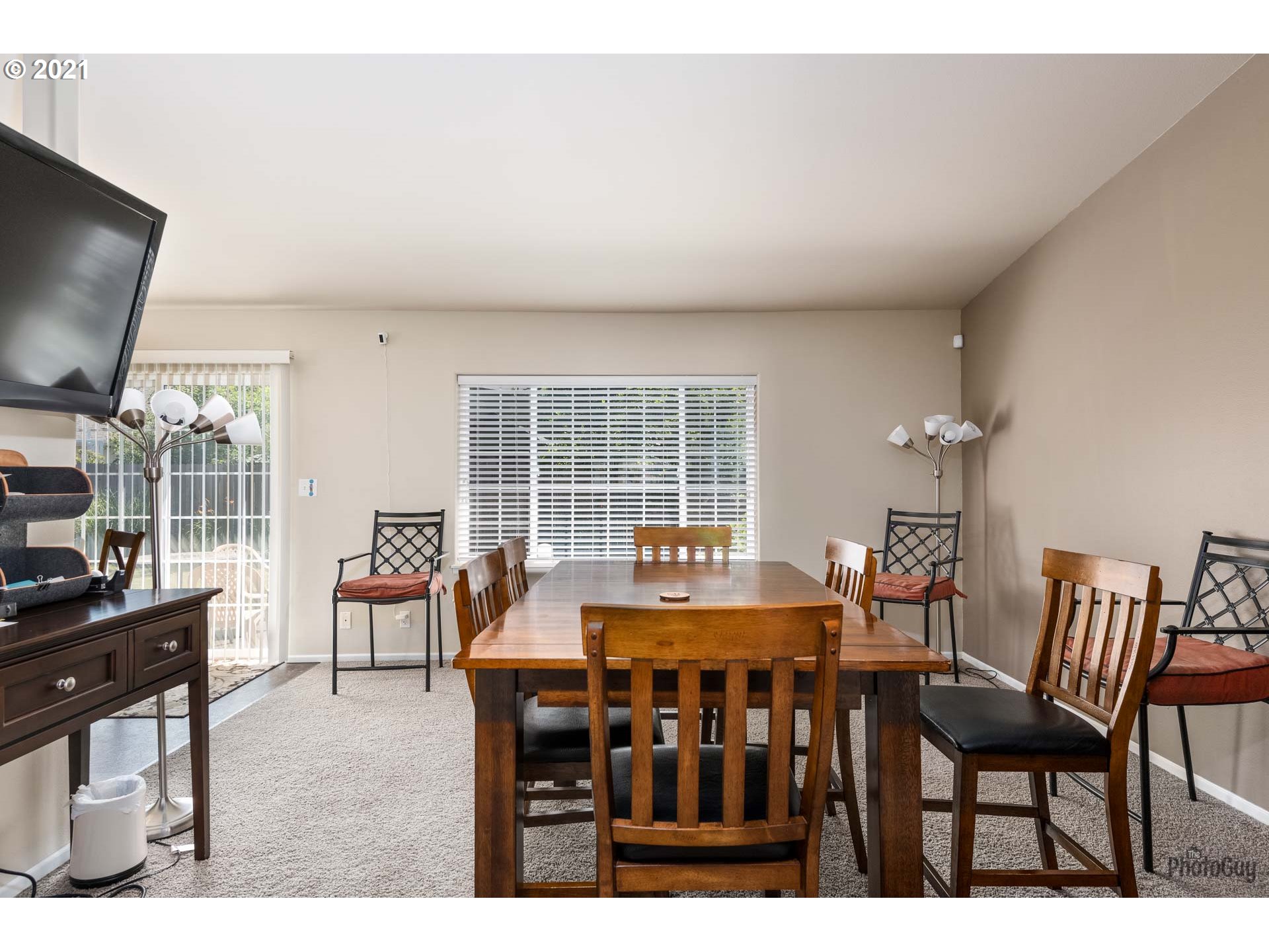 887 South 46th Street Springfield, OR 97478 - Photo 10 of 32 Gallery Image 10