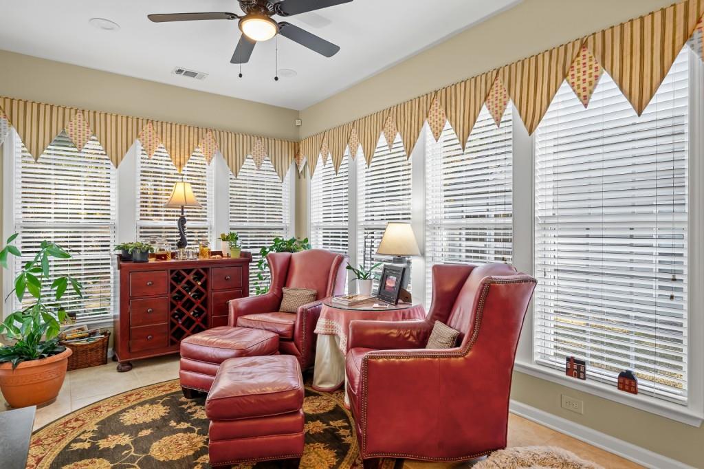1081 Spring Station Road Greensboro, GA 30642 - Photo 15 of 35 a living room with furniture and a window