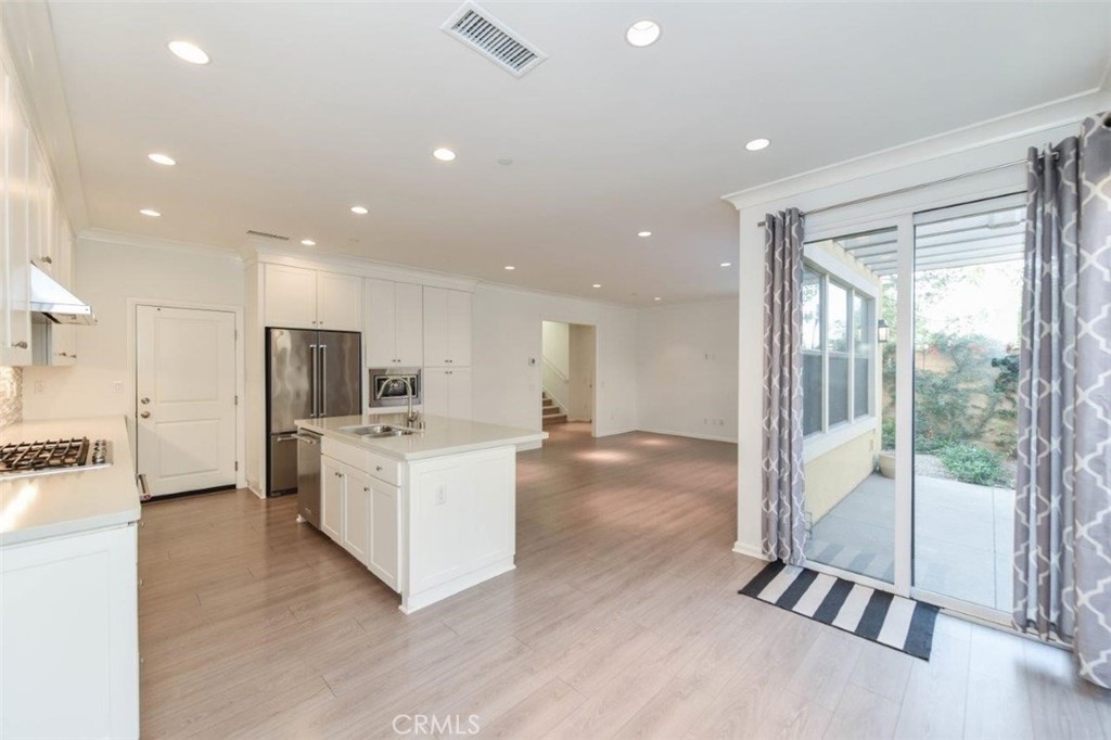 229 Rodeo Irvine, CA 92602 - Photo 14 of 37