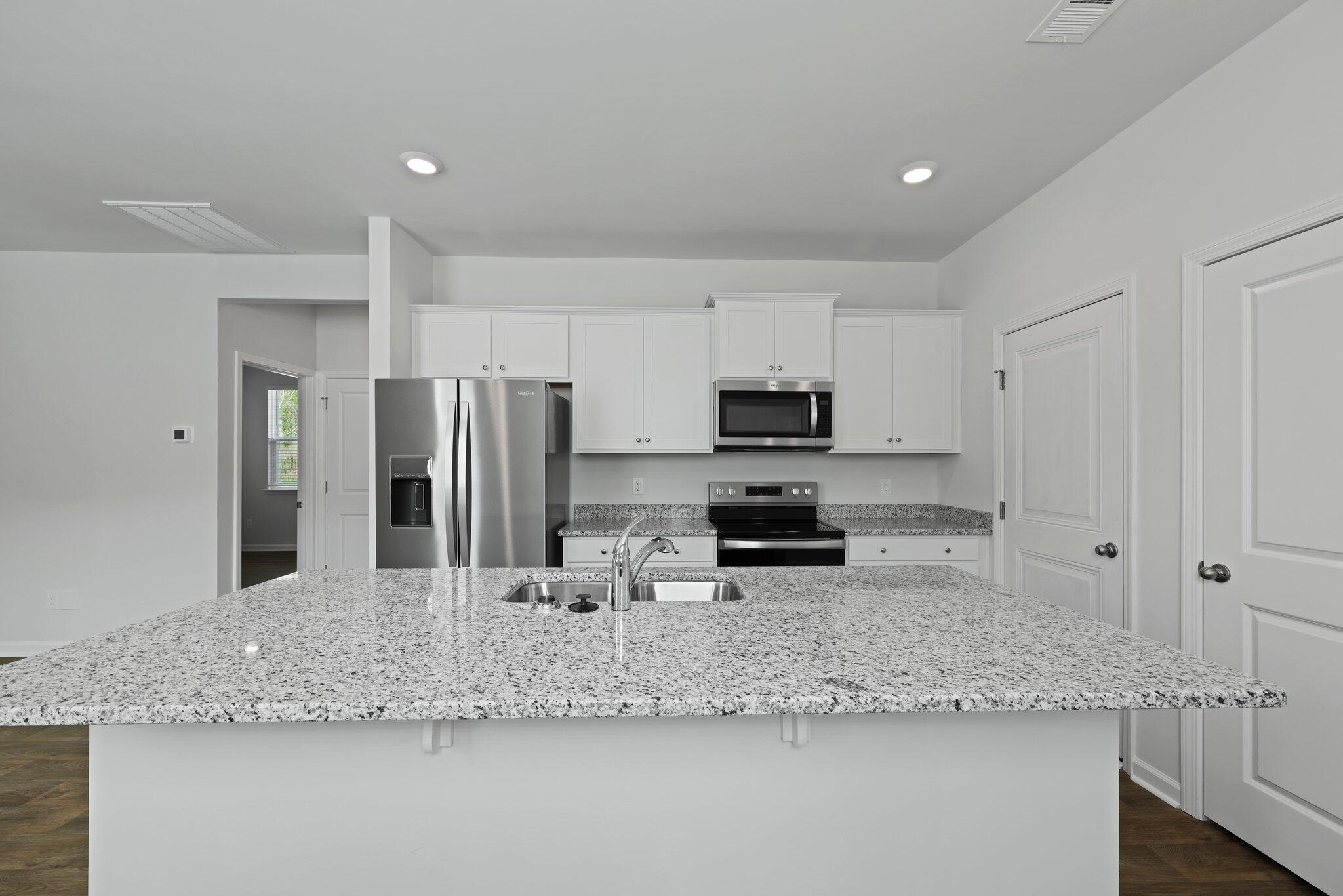 6018 Grangestone Lane Ravenel, SC 29470 - Photo 3 of 26 21-web-or-mls-550A0816