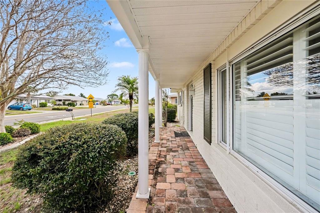 1806 El Rancho Drive Sun City Center, FL 33573 - Photo 5 of 25