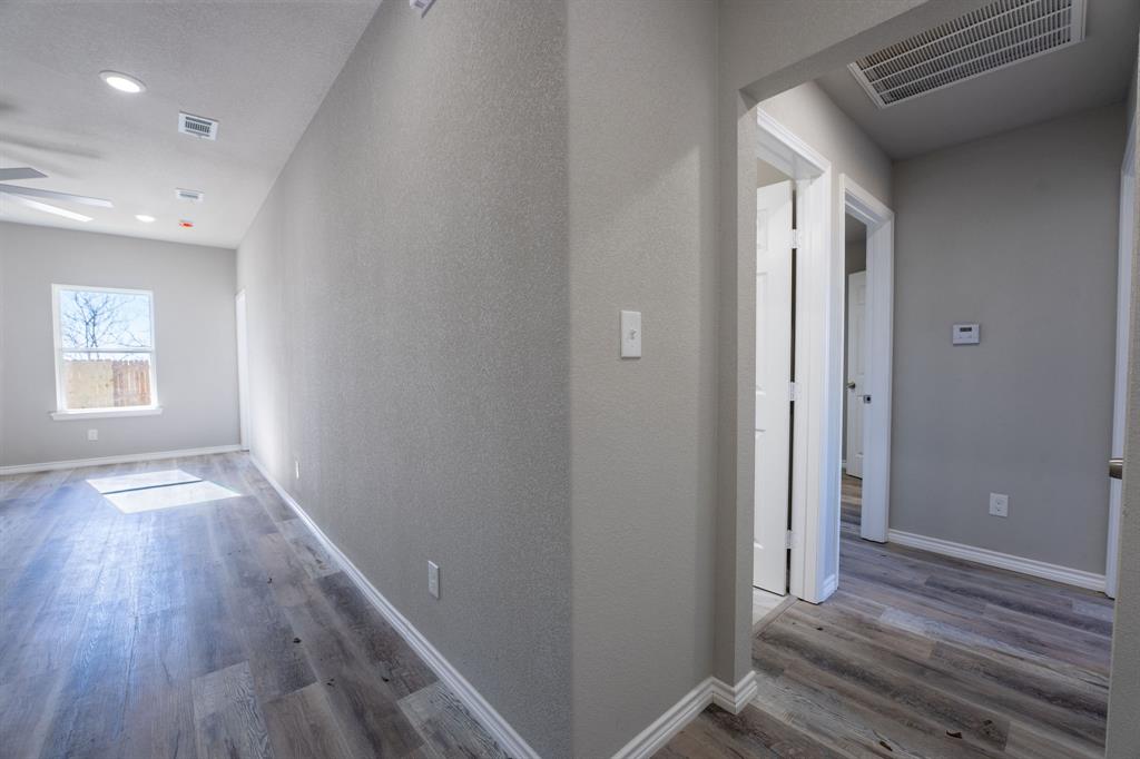 1032 Springview Lane Mabank, TX 75147 - Photo 16 of 37