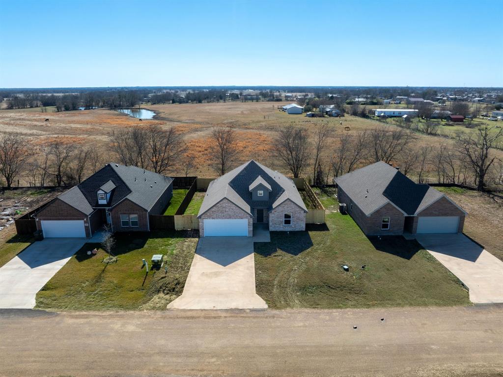 1032 Springview Lane Mabank, TX 75147 - Photo 4 of 37