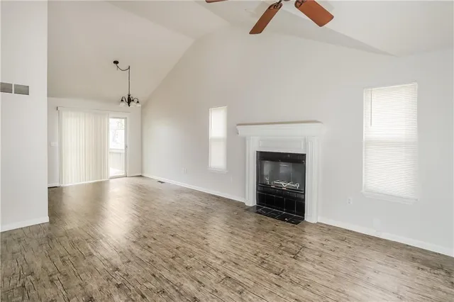 $2,015 | 3404 Northwest 84th Terrace, Kansas City, MO 64154