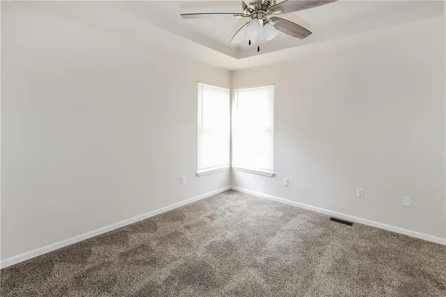 $2,015 | 3404 Northwest 84th Terrace, Kansas City, MO 64154