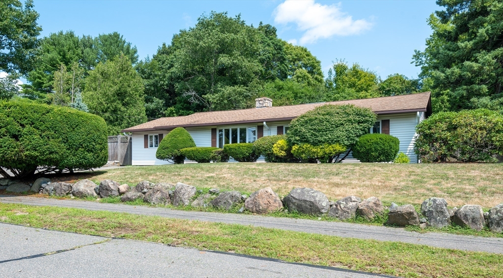 32 Murray Street Peabody, MA 01960 - Photo 2 of 37