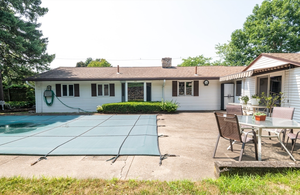 32 Murray Street Peabody, MA 01960 - Photo 4 of 37