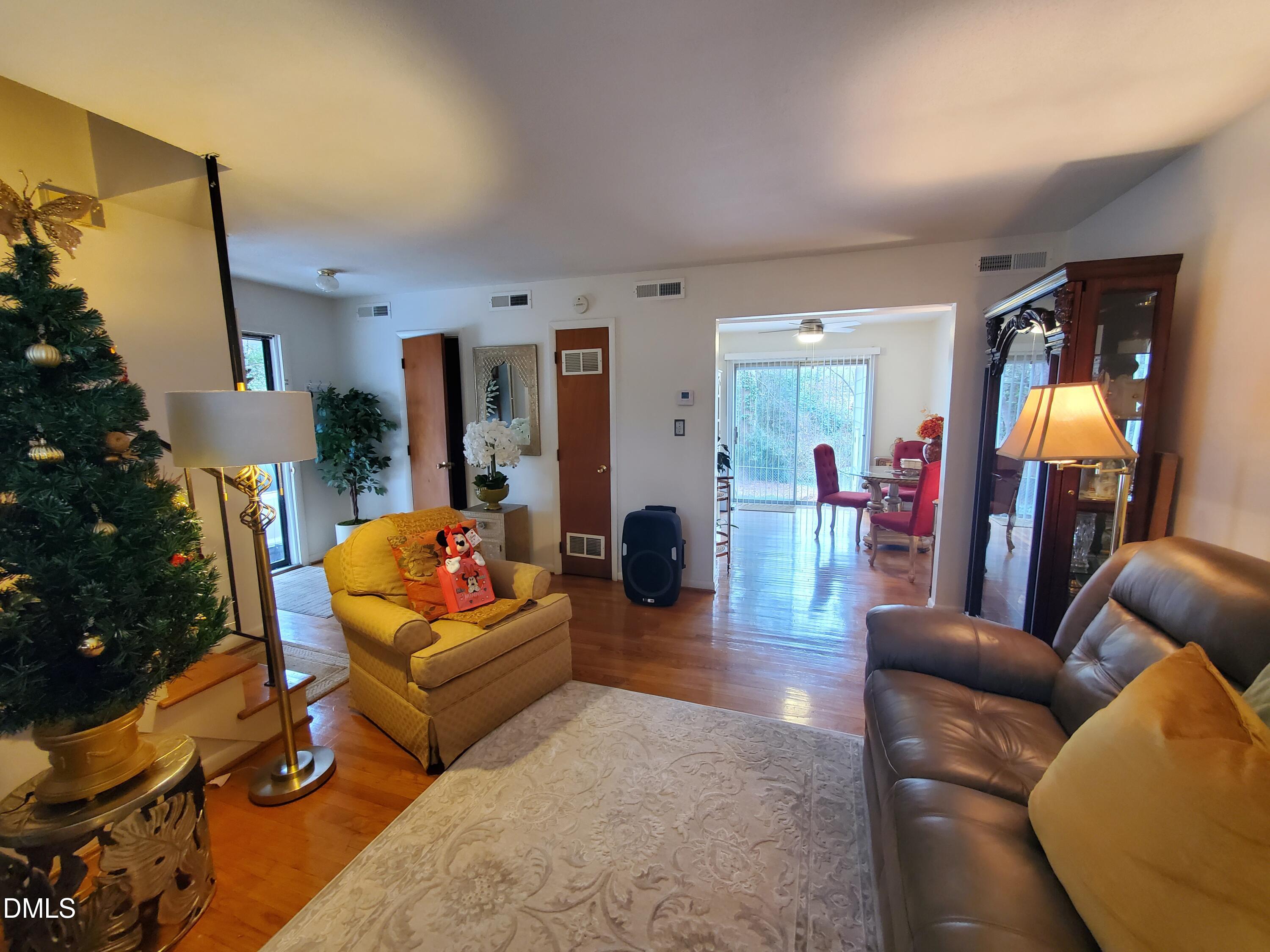 3111 Merrill Court Raleigh, NC 27604 - Photo 5 of 27 20260218_095726