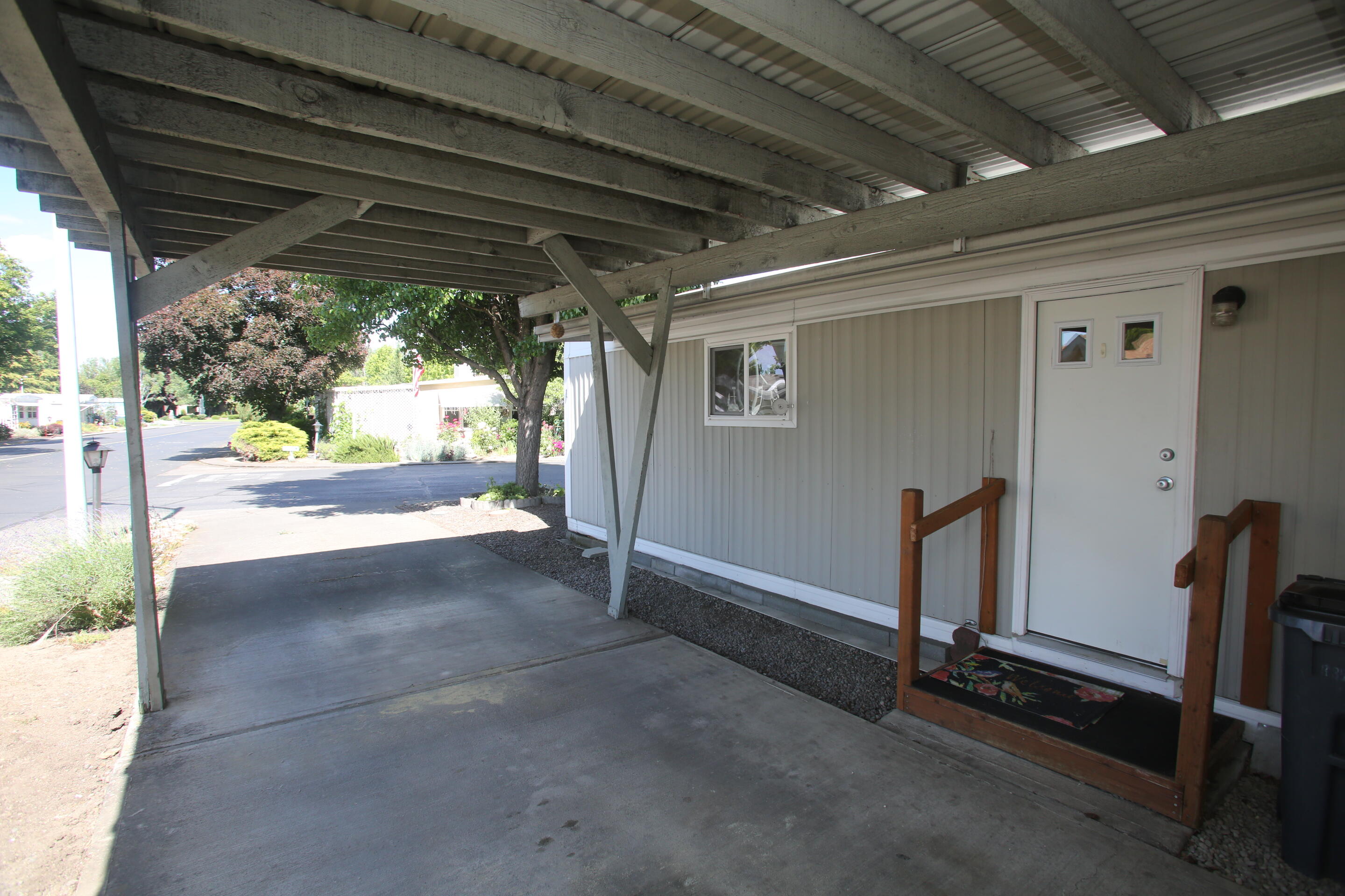2252 Table Rock Road, Unit 1 Medford, OR 97501 - Photo 16 of 22 Access to Kitchen From Carport