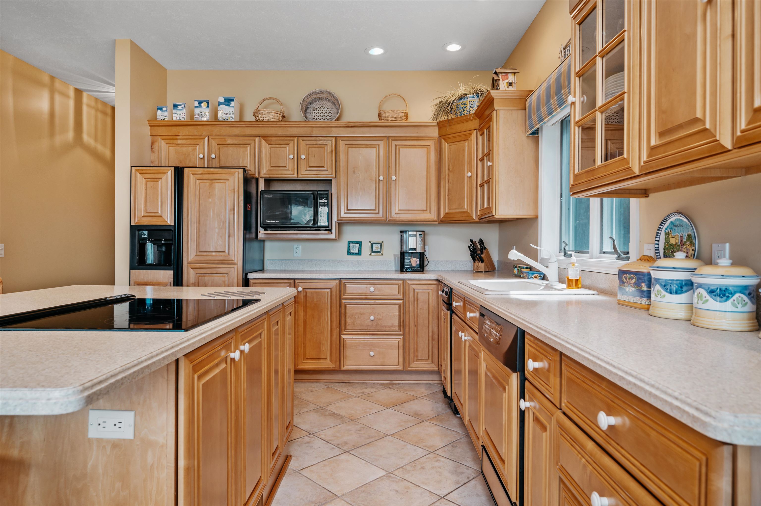 7221 Deepwater Point Road Williamsburg, MI 49690 - Photo 28 of 69 1903993-27.JPG