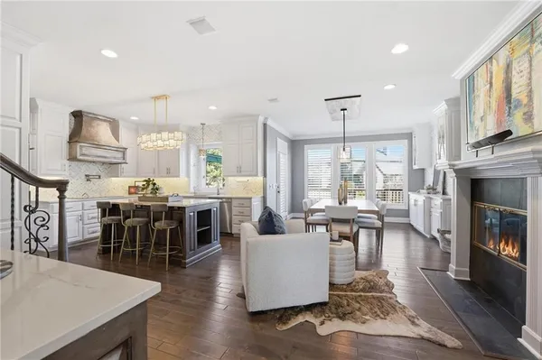 $800,000 | 9206 West 146th Place, Overland Park, KS 66221