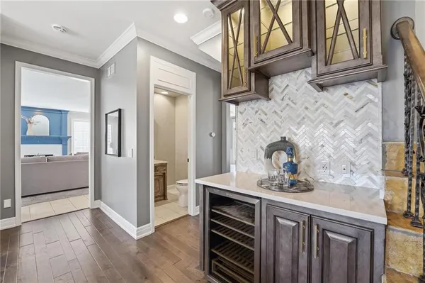 $800,000 | 9206 West 146th Place, Overland Park, KS 66221