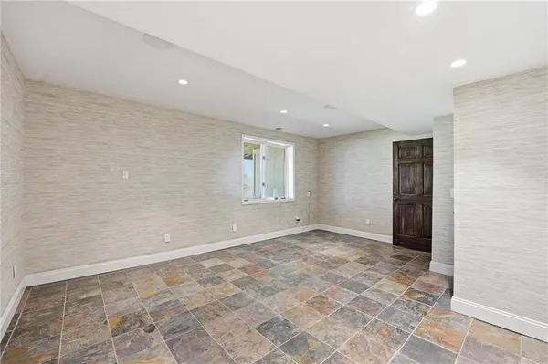 $800,000 | 9206 West 146th Place, Overland Park, KS 66221