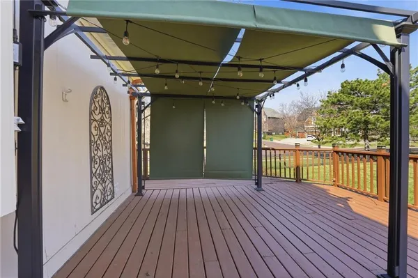$800,000 | 9206 West 146th Place, Overland Park, KS 66221