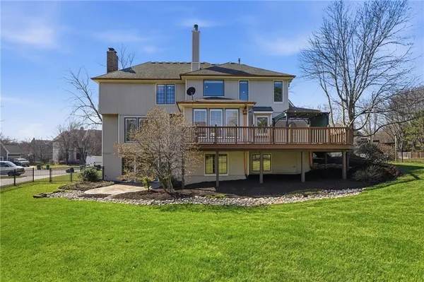 $800,000 | 9206 West 146th Place, Overland Park, KS 66221