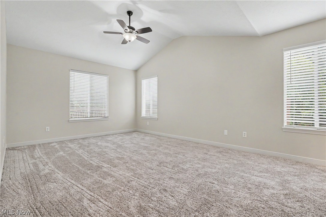478 Kings Court Akron, OH 44321 - Photo 12 of 40