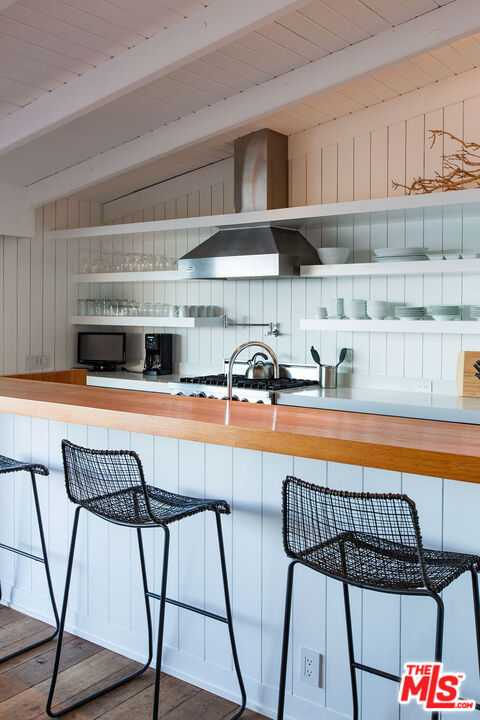 24222 Malibu Road Malibu, CA 90265 - Photo 16 of 34