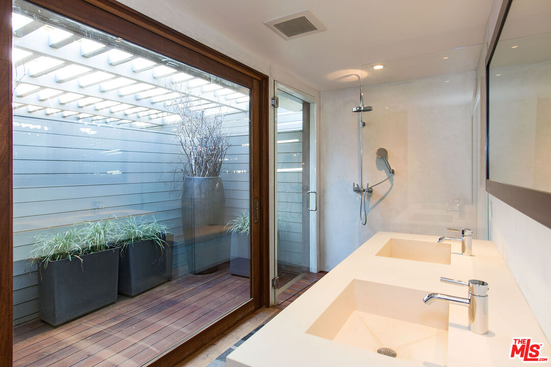 24222 Malibu Road Malibu, CA 90265 - Photo 24 of 34