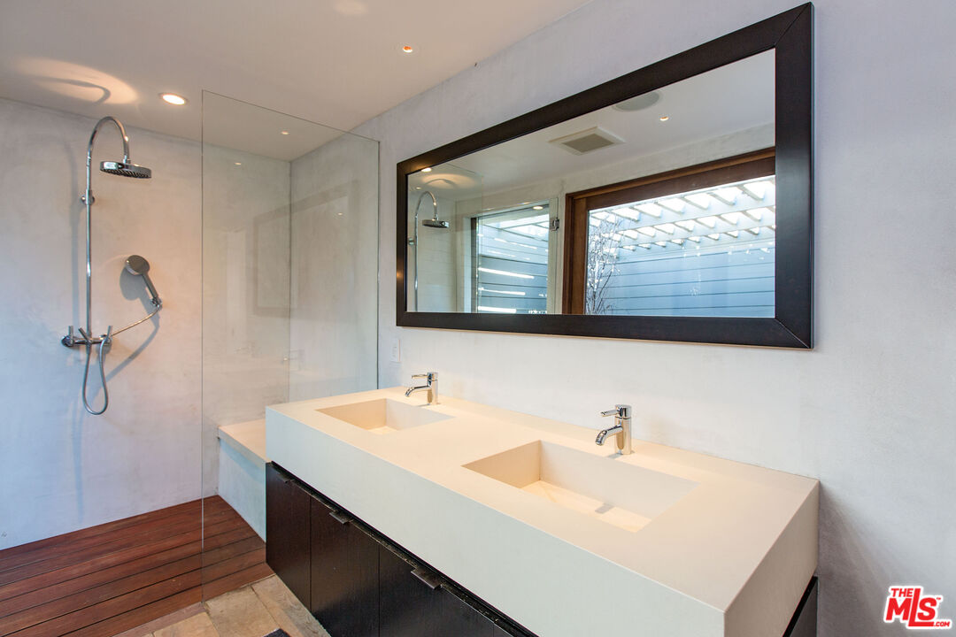 24222 Malibu Road Malibu, CA 90265 - Photo 26 of 34