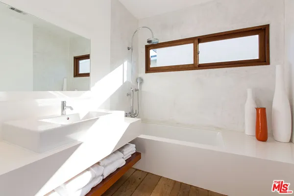 $30,000 | 24222 Malibu Road, Malibu, CA 90265