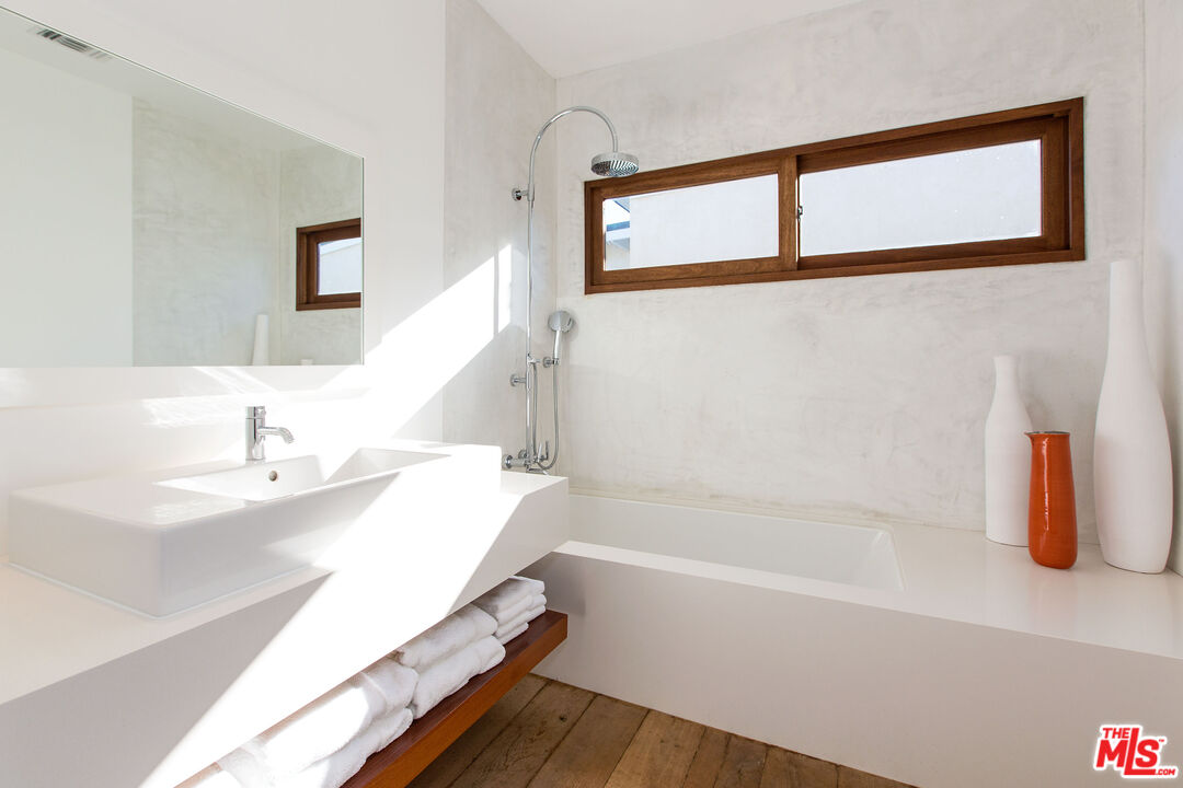 24222 Malibu Road Malibu, CA 90265 - Photo 33 of 34