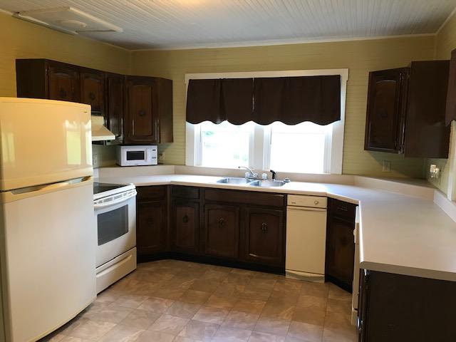 546 Beaver Brook Road Ewing, VA 24248 - Photo 4 of 17 IMG_2546