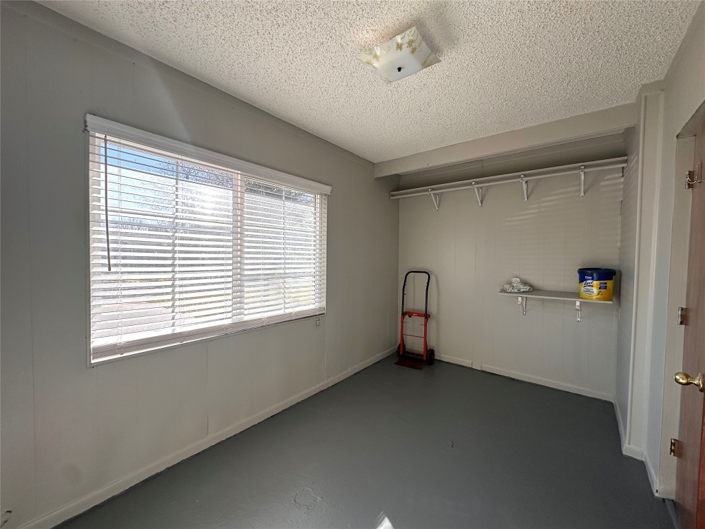 2500 Biggs Drive Austin, TX 78741 - Photo 19 of 23 a view of empty room with windows