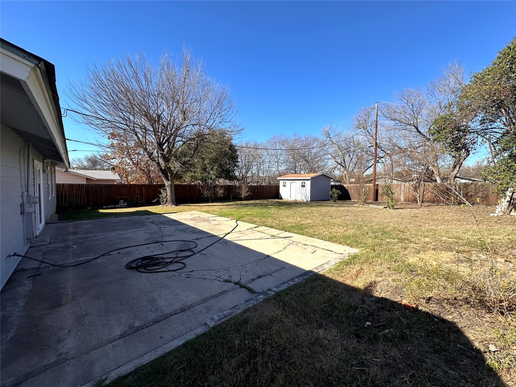 2500 Biggs Drive Austin, TX 78741 - Photo 20 of 23 a view of yard with swimming pool