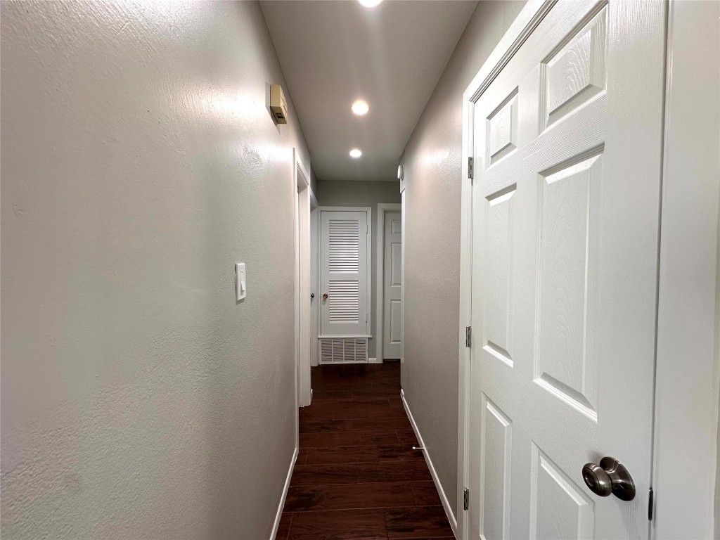 2500 Biggs Drive Austin, TX 78741 - Photo 10 of 23