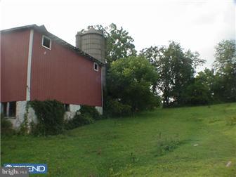 1668 New London Road Landenberg, PA 19350 - Photo 8 of 12 Barn