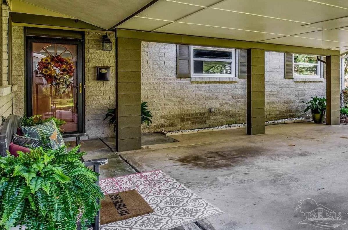 203 Firethorn Road Gulf Breeze, FL 32561 - Photo 4 of 67