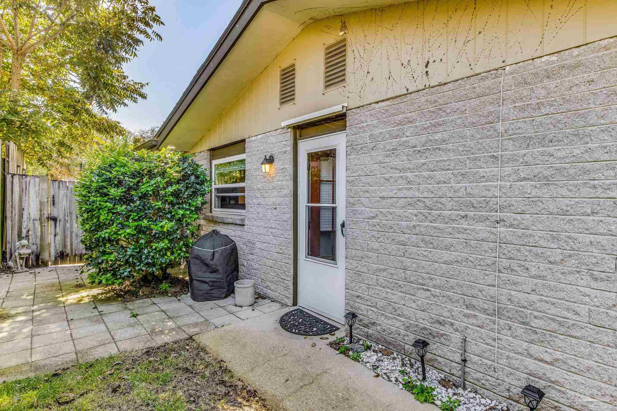 203 Firethorn Road Gulf Breeze, FL 32561 - Photo 6 of 67